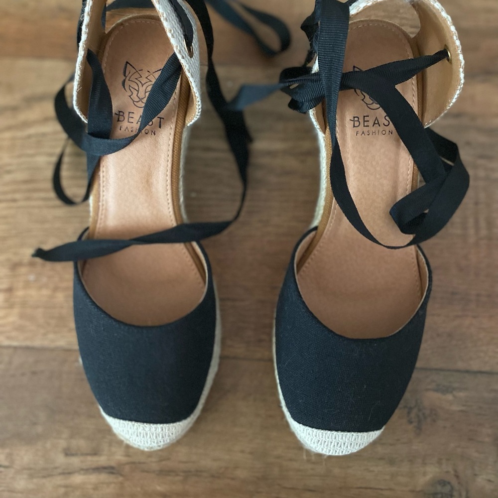 Beast Fashion Lace Up Espadrilles